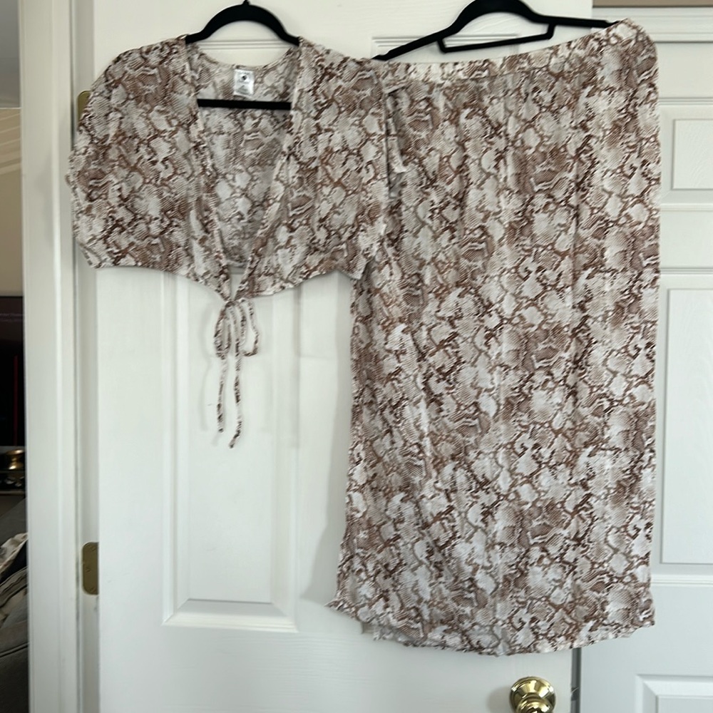 Two piece cover up Size M - snake print